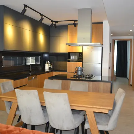 Süper Lüks Havuzlu Merkezde