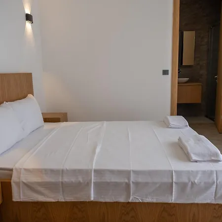 빌라 Sueper Lueks Havuzlu Merkezde Çeşme