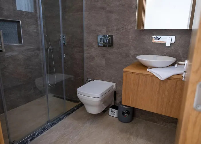 Villa Sueper Lueks Havuzlu Merkezde Cesme